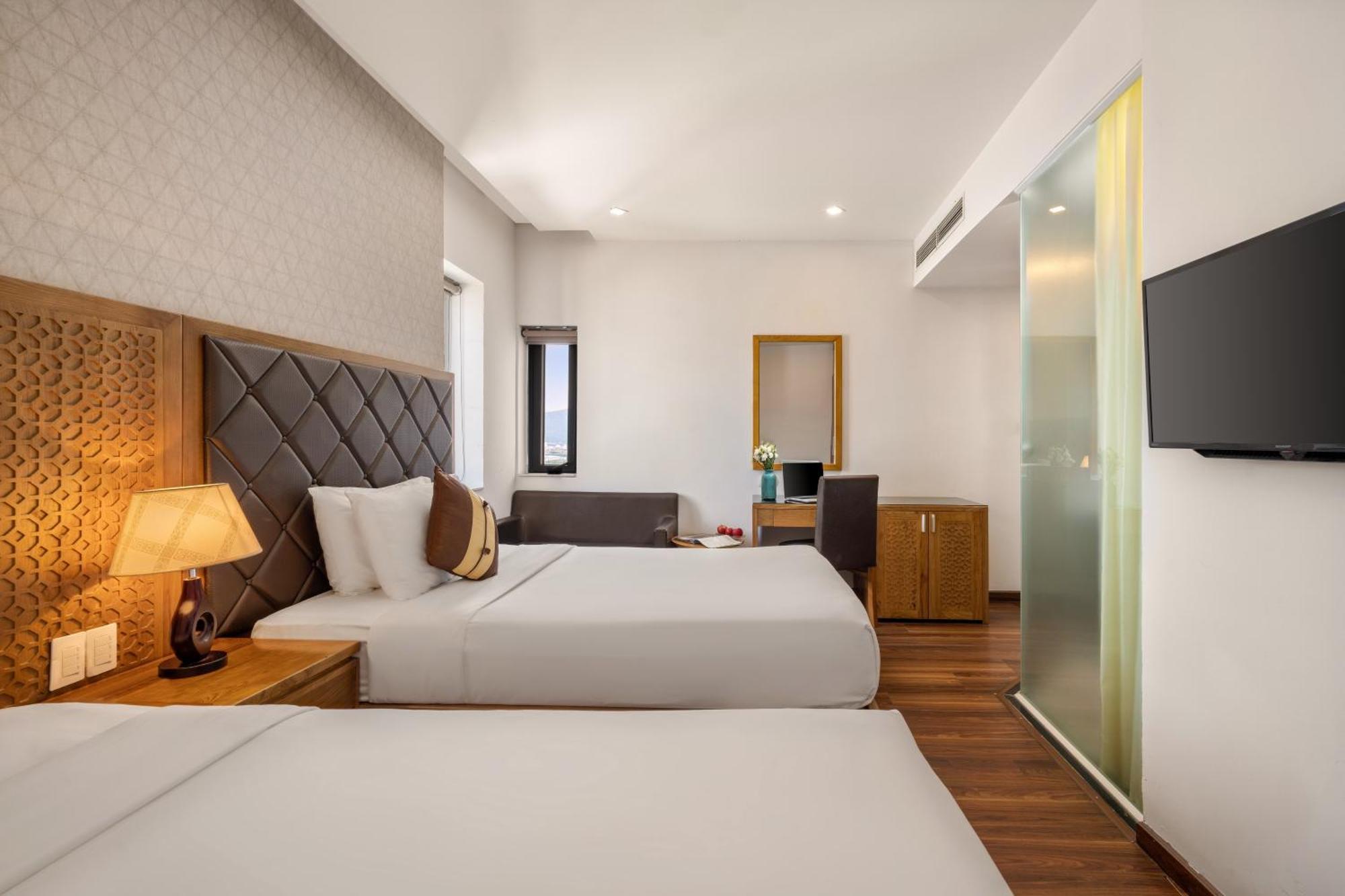 Bliss Luxury Hotel Da Nang Exterior foto