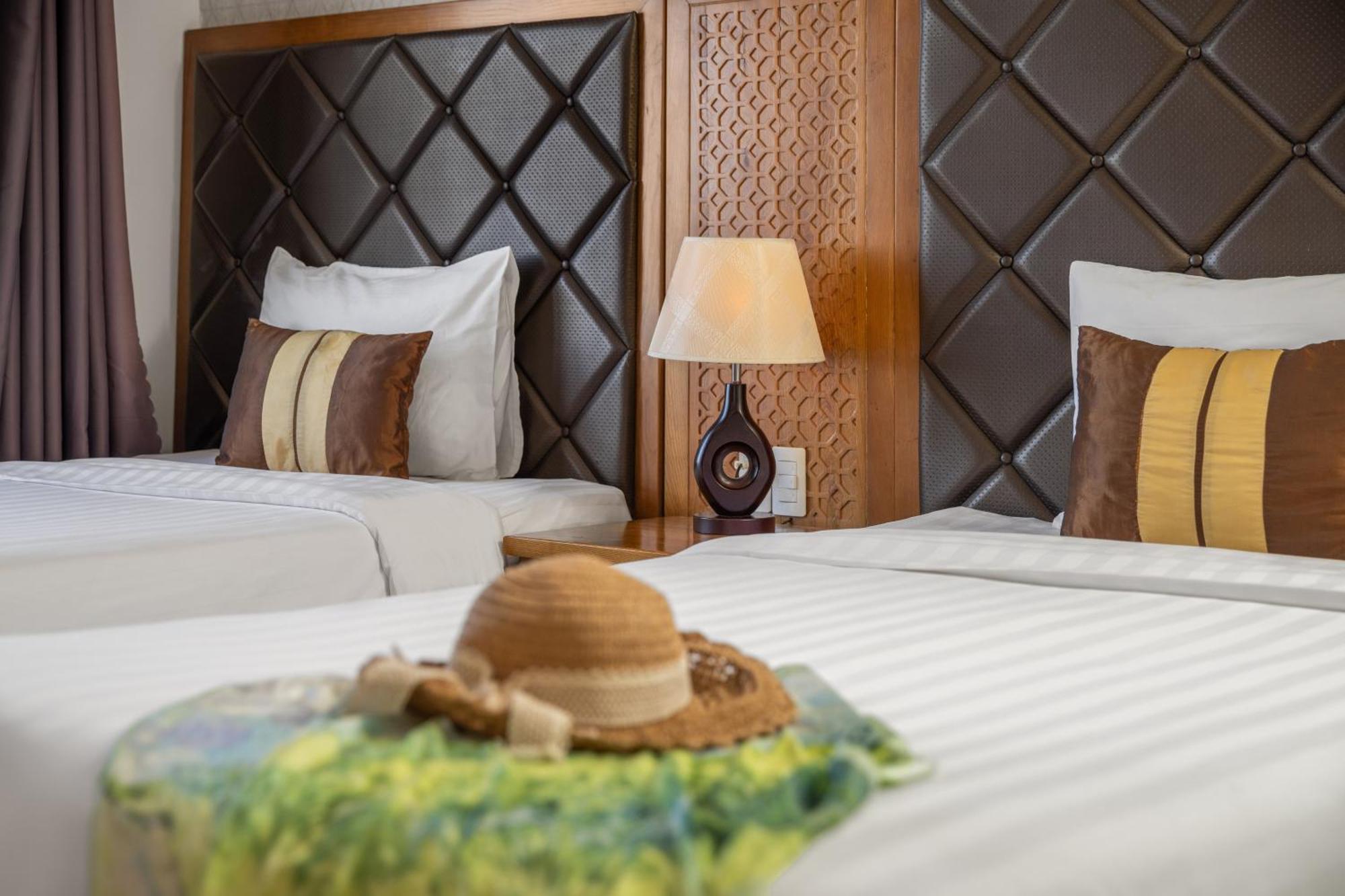 Bliss Luxury Hotel Da Nang Exterior foto