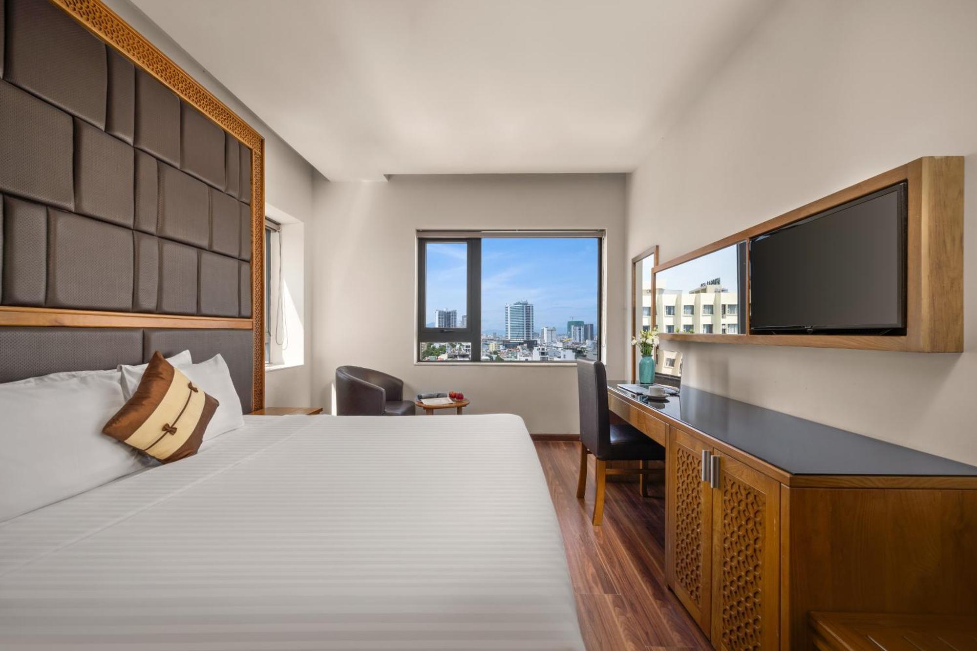 Bliss Luxury Hotel Da Nang Exterior foto